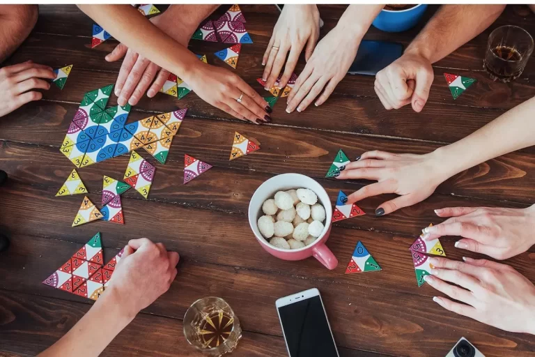 board_game_with_friends.jpeg